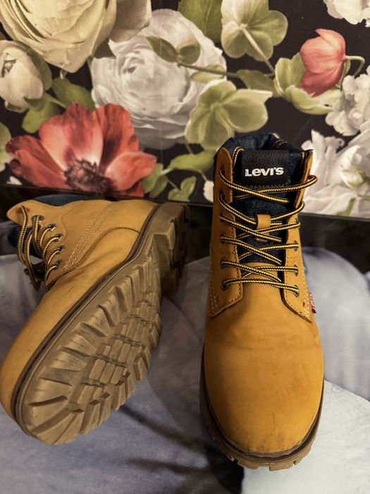 Продам ботинки Levis оригинал