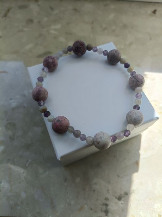 Bransoletka z kamieni naturalnych