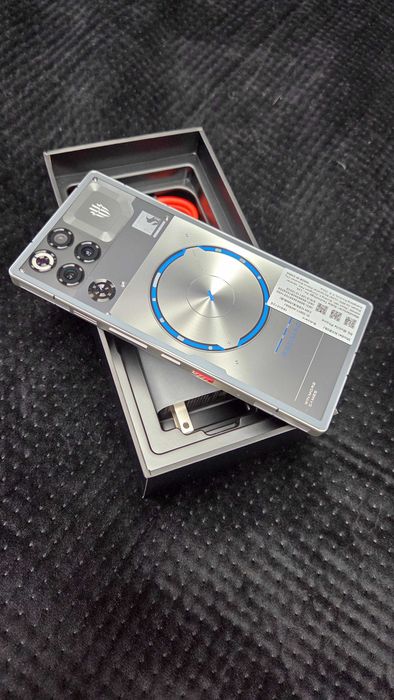 RedMagic 11S PRO - Telefon Gamingowy