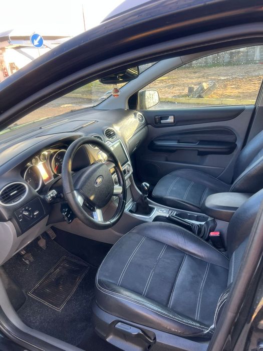 Ford Focus titanium 1.6 tdci ano 2009