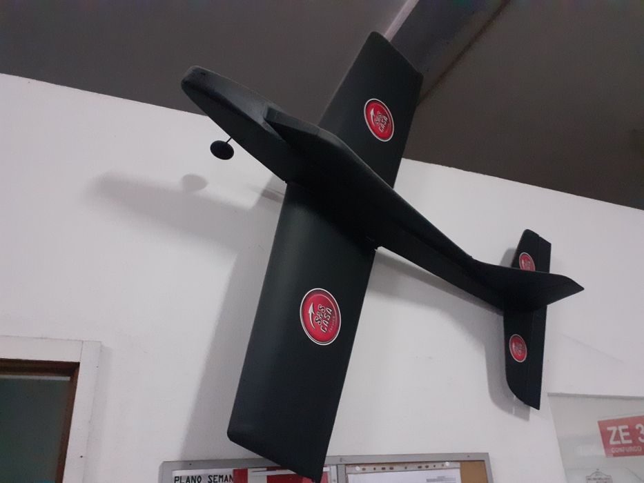 Aeromodelismo avião (usado)