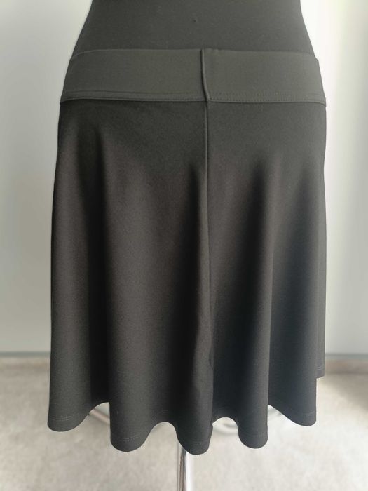 Krótka spódnica mini czarna na gumce Bonprix S/36 M/38