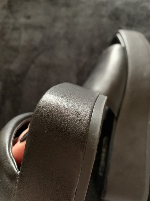 Тапочки на великій підошві