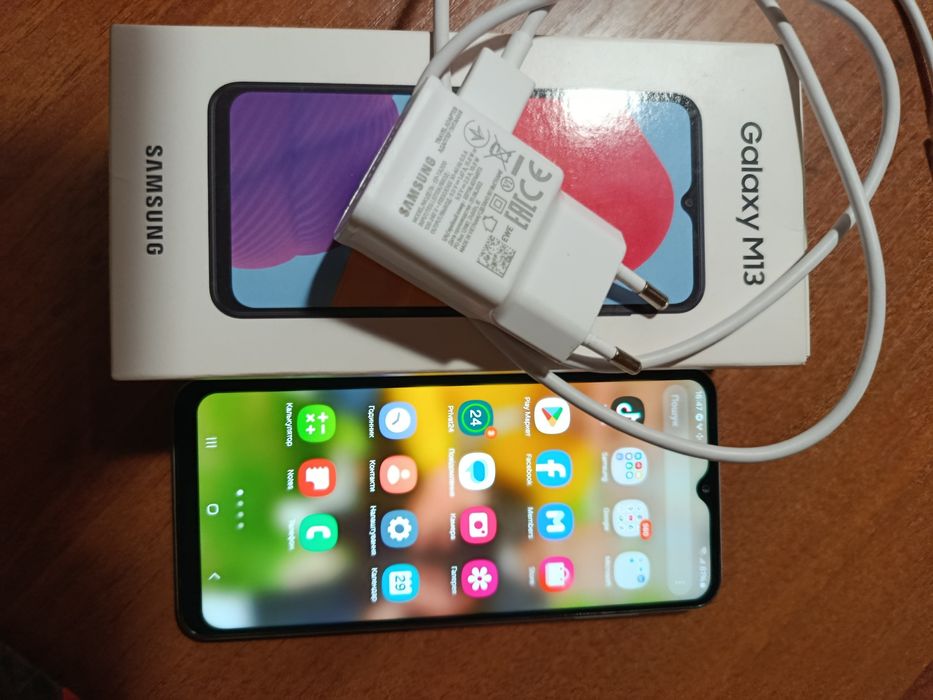 Продам Самсунг М13