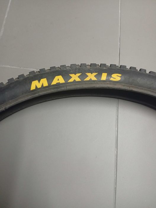 Par Pneus bicicleta 29*2.30 novos