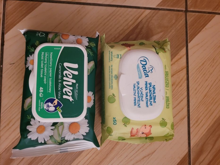 2 x Velvet + 2 x Dada nawilżany spłukiwalny papier toaletowy
