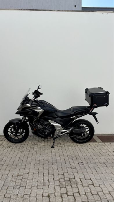 Honda NC750X 2021