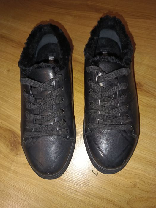 Продам женские зимние кеды Miraton