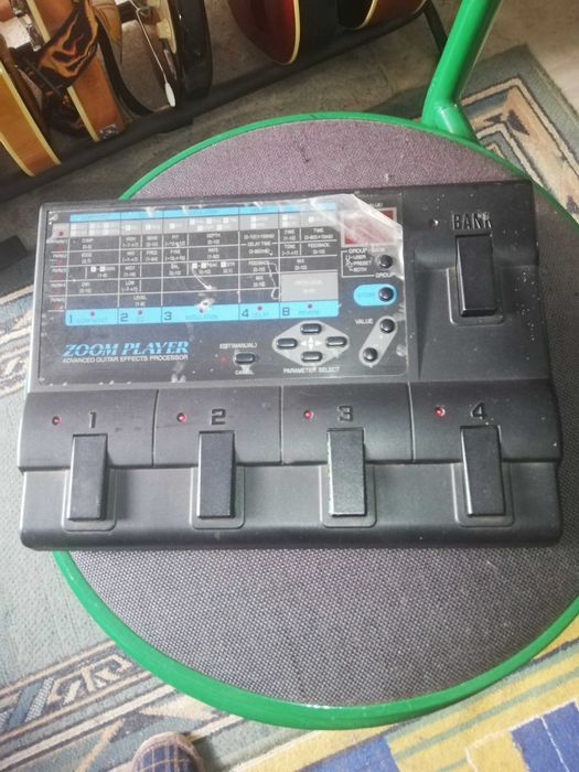 Pedal de efeitos para guitarra Zoom Player 2020