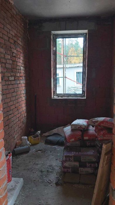 одноповерховий дуплекс в Лісовій Бучі, з газом, через дорогу ліс без %