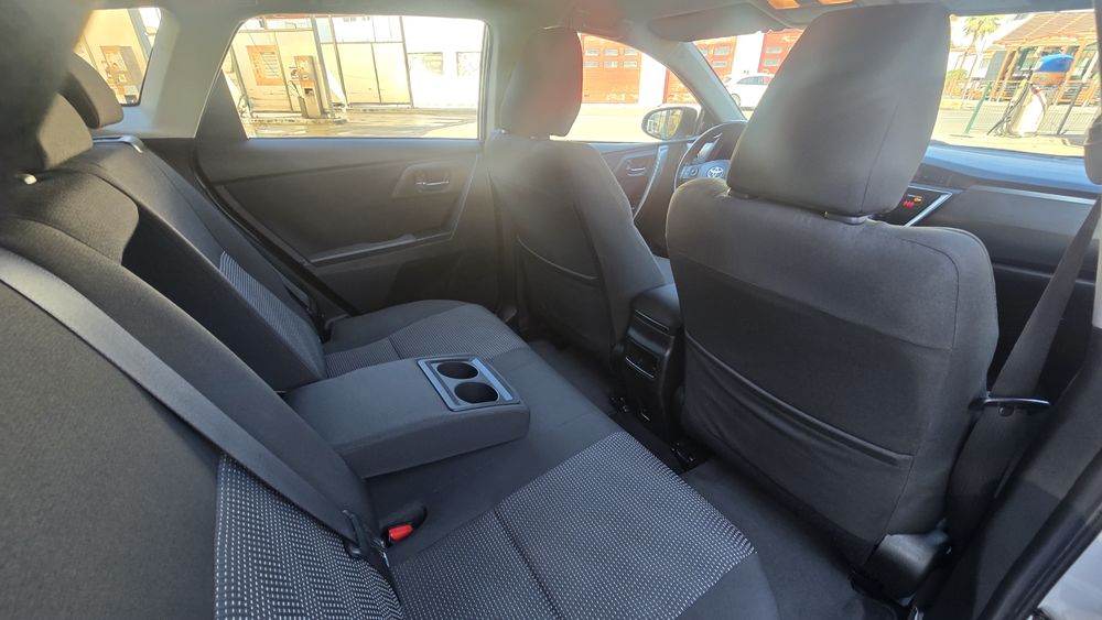 Toyota Auris 1.33 Vvt-i apenas 100.000km