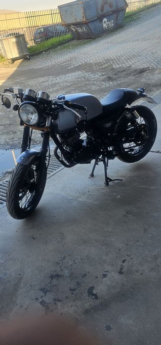 Mash Café Racer 125 Silver Edition