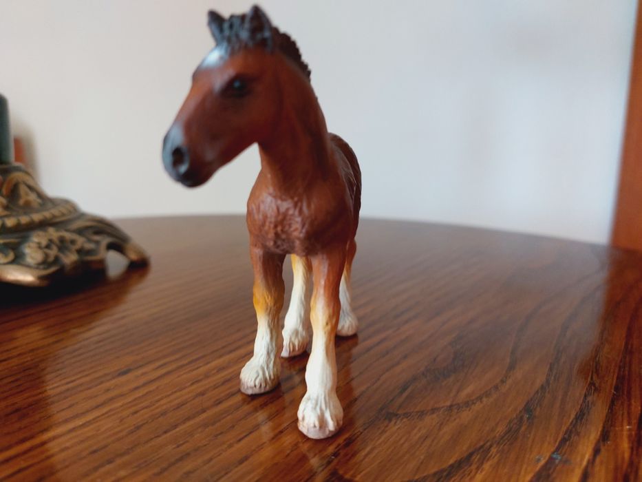 Źrebak shire schleich