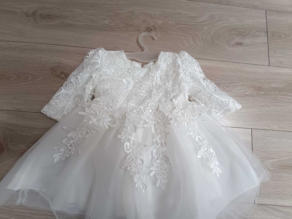 Sukienka chrzest 68