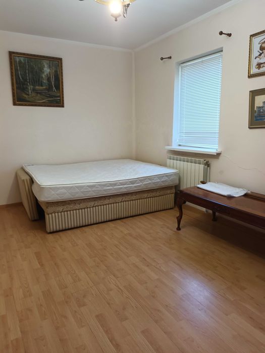 Куренівка. Подільский, вул.Вітчизняна 8- продаж будинку, без комісії.