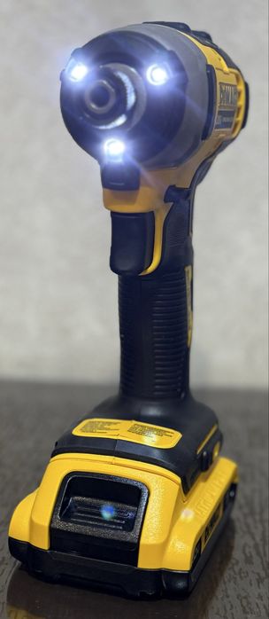 DeWalt DCF809 (імпакт)  орігинал !!