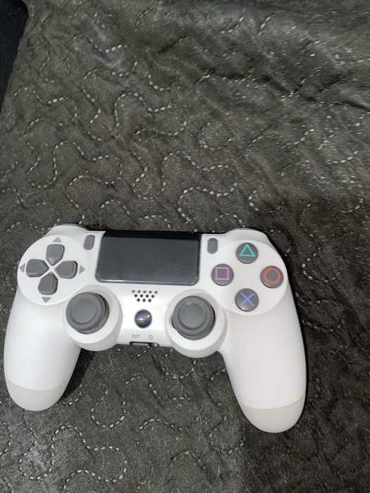 Vendo ps 4 por falta de uso