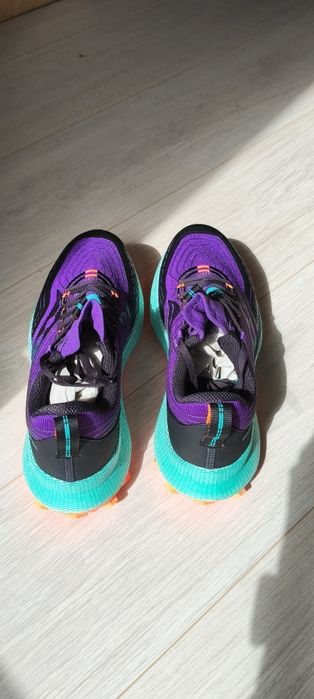 Sprzedam nowe buty do biegania Saucony  rozm 40,5