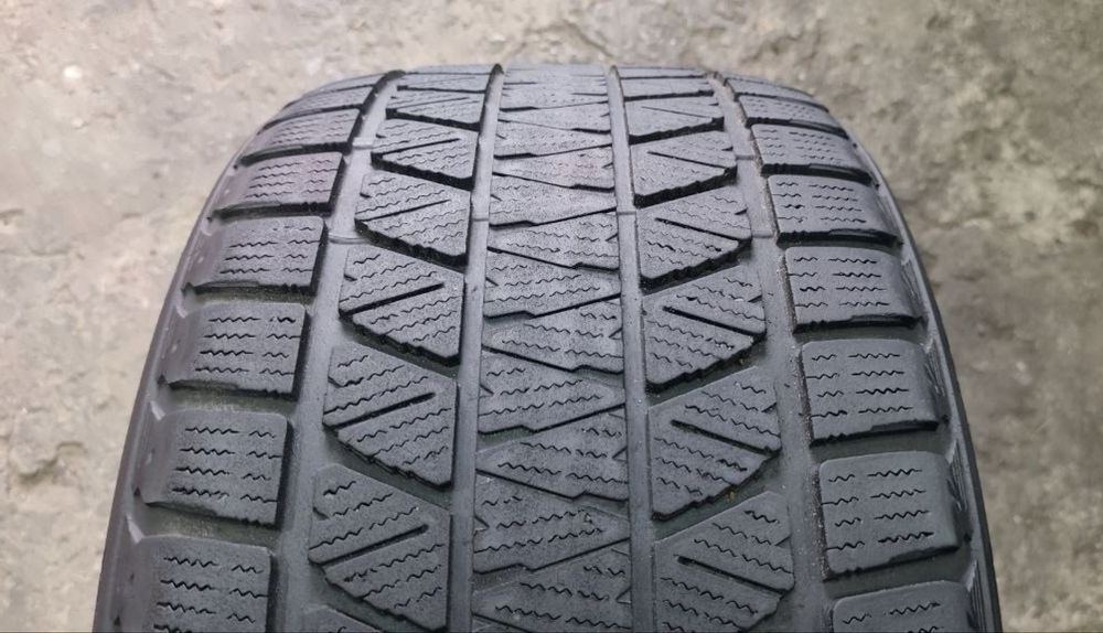 Шина одна Bridgestone Blizzak DM-V3 315/35 R20 одиночка
