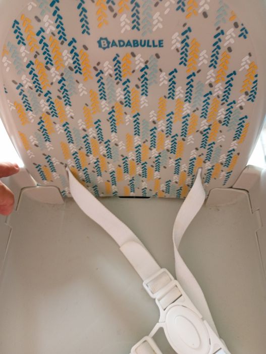 Mamma bėbé quer se elevar para comer na cadeira para  Bébé 20E- Peça bebe passear 3E  Desde 3E