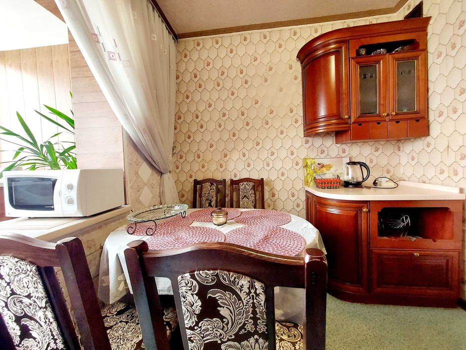 2х.просп.Бажана 9Д.Уютная квартира ,ухоженная.ДЕРЖПРОГРАМИ.