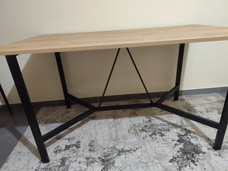Mesa jantar nova com cadeiras