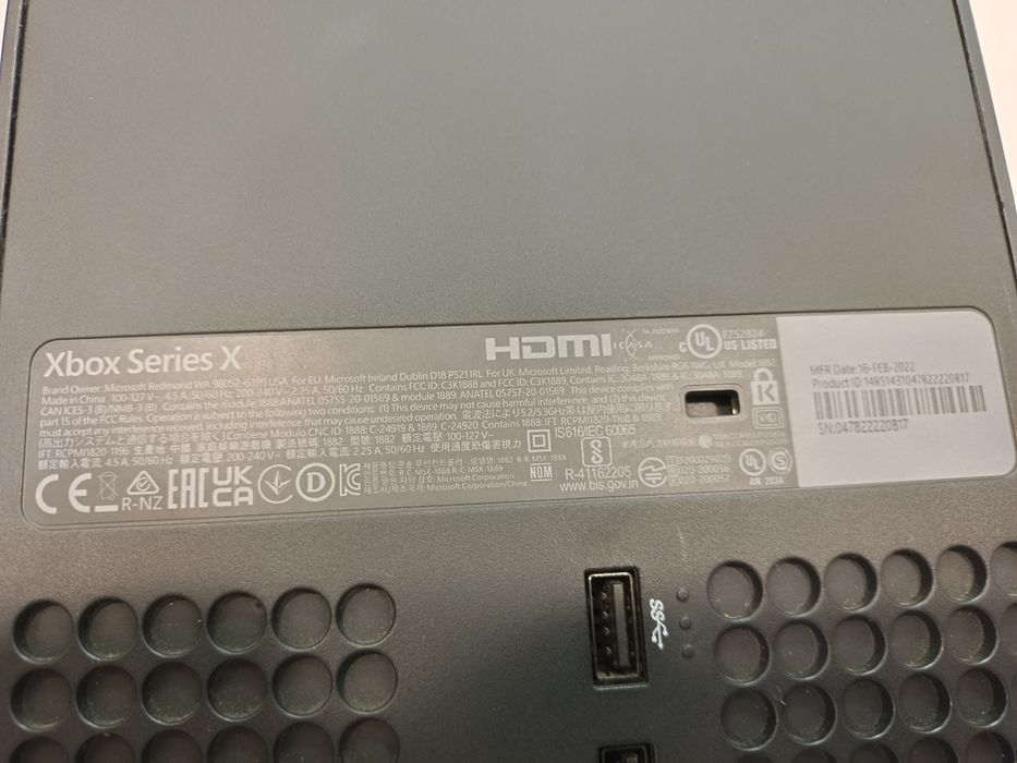 XBOX series X 1tb SSD +2  pady Komis Madej sc.