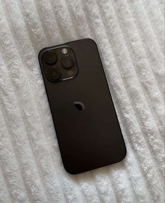 Iphone 14 pro bardzo dobry stan.