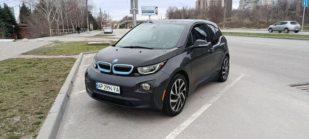 Електро авто bmw i3