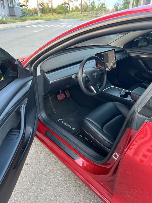 Продам Tesla 3 82.5kw