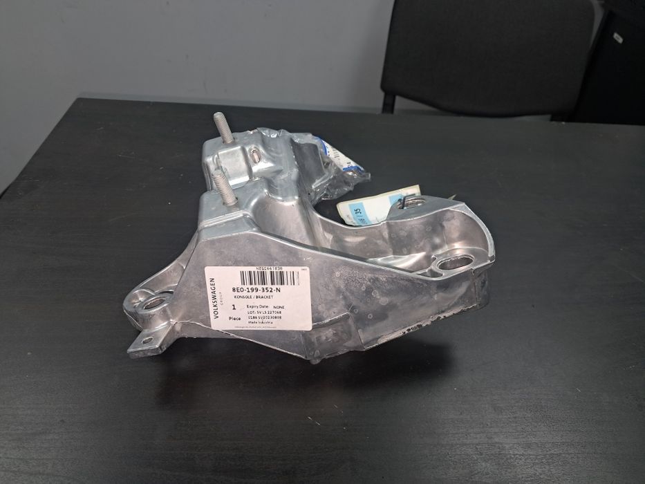 Кронштейн подушки лівий VAG 8e0199352n оригінал AUDI VOLKSWAGEN SKODA