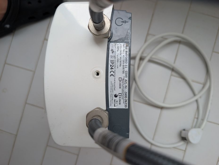 Esquentador Elétrico Instantâneo CLAGE CEX 9 (6.6/8.8 kW) – Monofásico