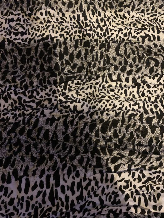 Szal 138 x95. Panterka