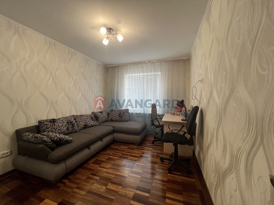 Продаеться 2 кім квартира