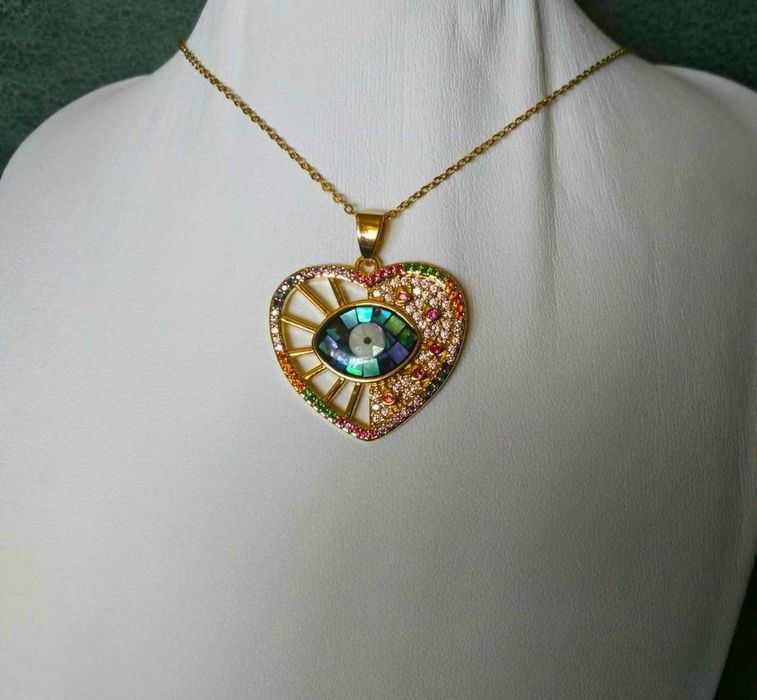 Colar Aço Dourado e Coração c/Cristais e Olho Abolone NOVO