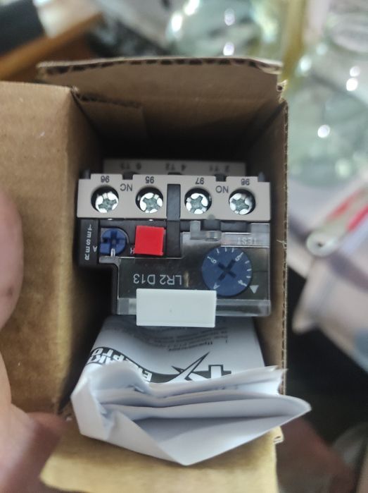 Продам реле захисту