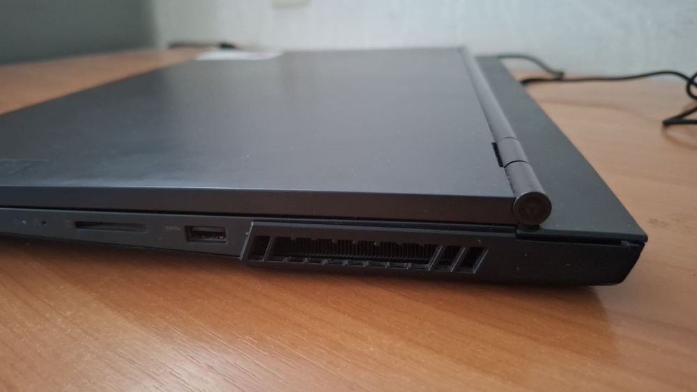 Lenovo Legion 5 17IMH05 ігровий ноутбук