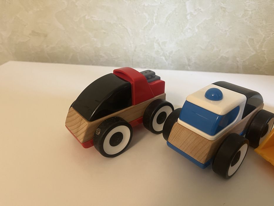 IKEA набір деревʼяних вантажних машинок LILLABO (ИКЕА LILLABO)