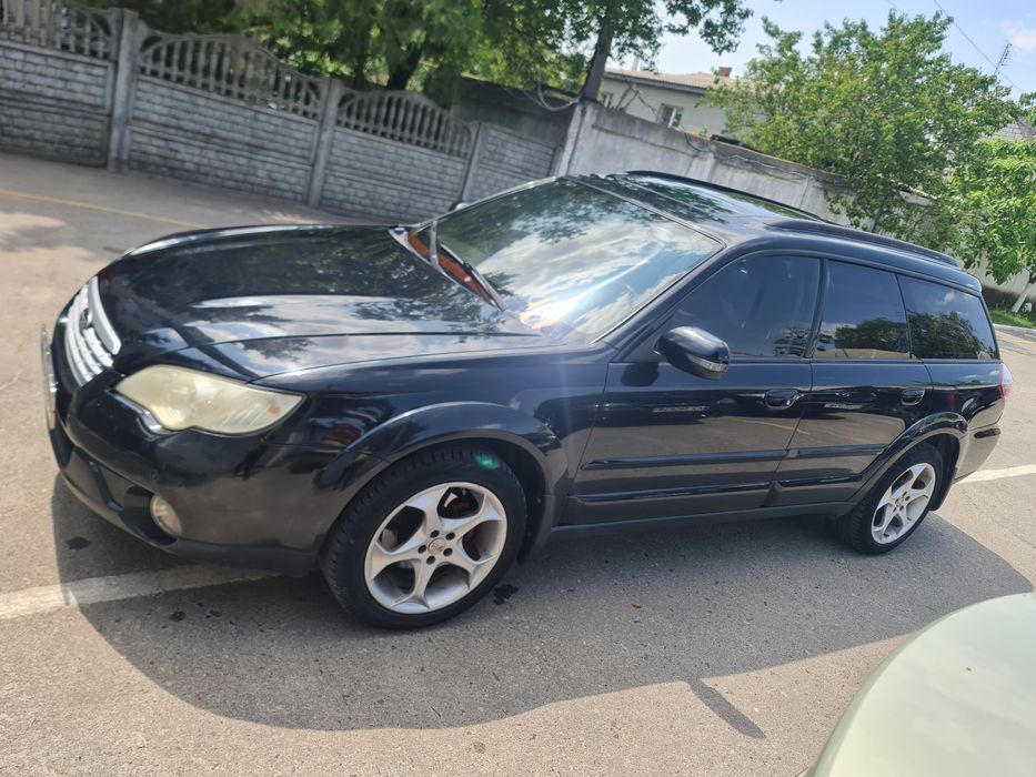 Продам автомобиль 2006