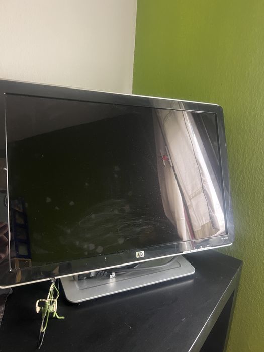 Monitor HP compativel com hdmi e scart