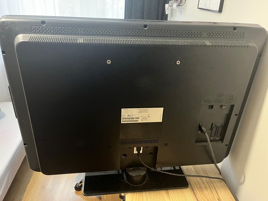 Telewizor LCD PHILIPS 32PFL3403/12