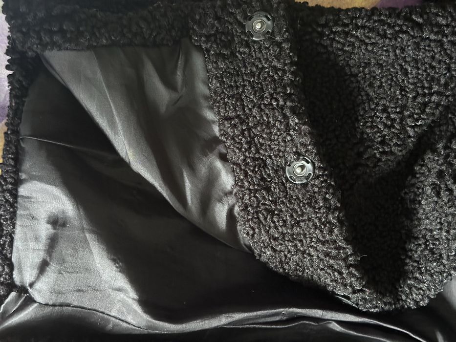 Шубка жіноча тепла …….