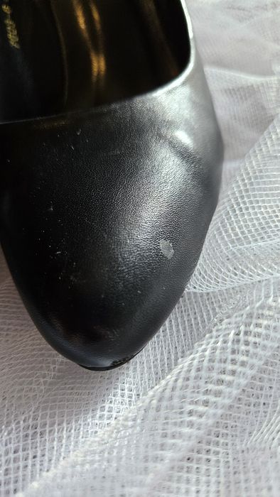 Туфлі MeiDeLi, чорного кольору