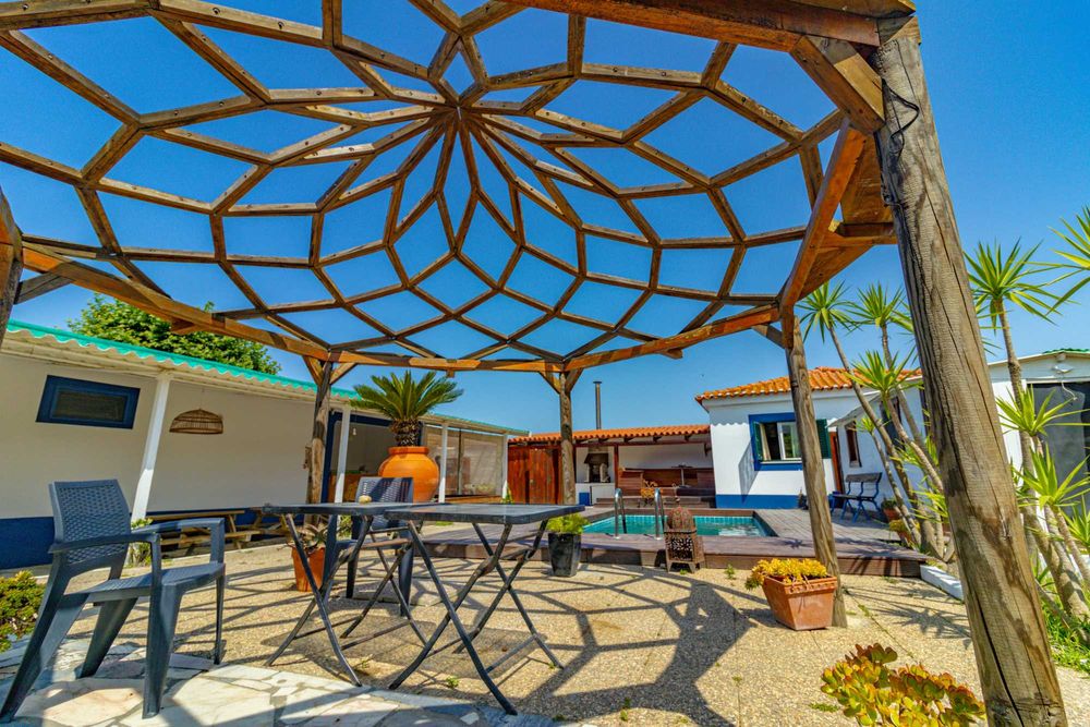 Excelente oportunidade Suítes,T-1 e quarto simples(arrendamento mensal