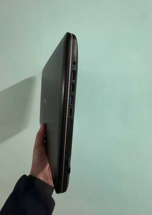 Asus vivobook 15 x540ubr core i5/Ram 8gb/ SSD 240gb