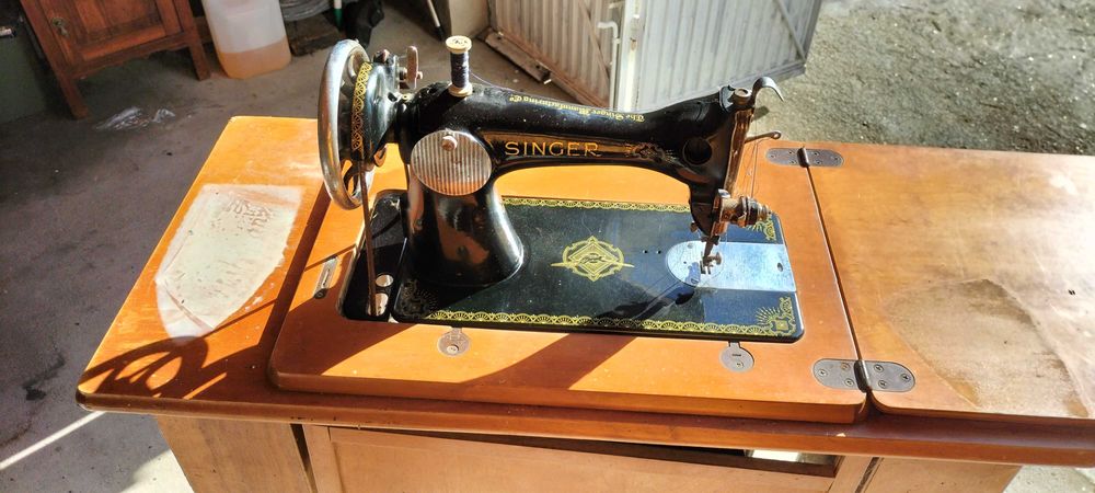 Máquina de costura Singer
