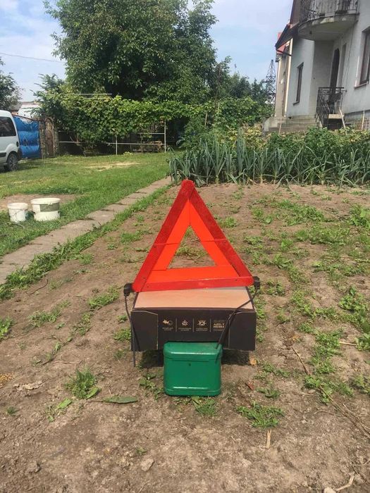 Знак аварійної зупинки