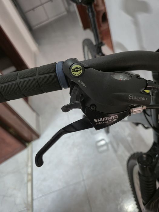GT Avalanche 3.0 — Tamanho M — Travões de Disco