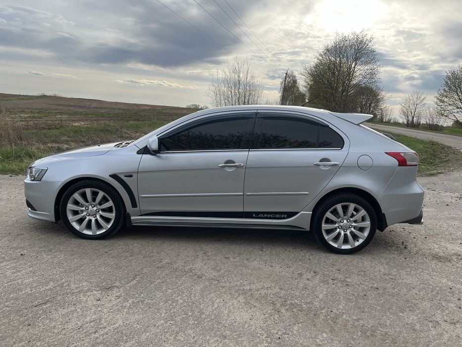 Mitsubishi lancer x