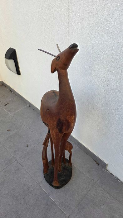 Decoração Madeira - Gazela a Amamentar